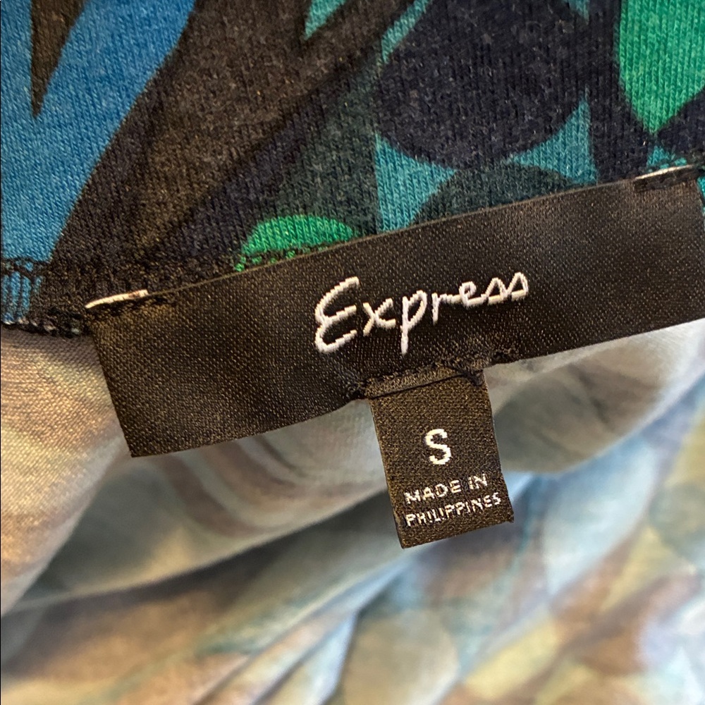 Express Abstract Print Dress - Picture 6 of 8